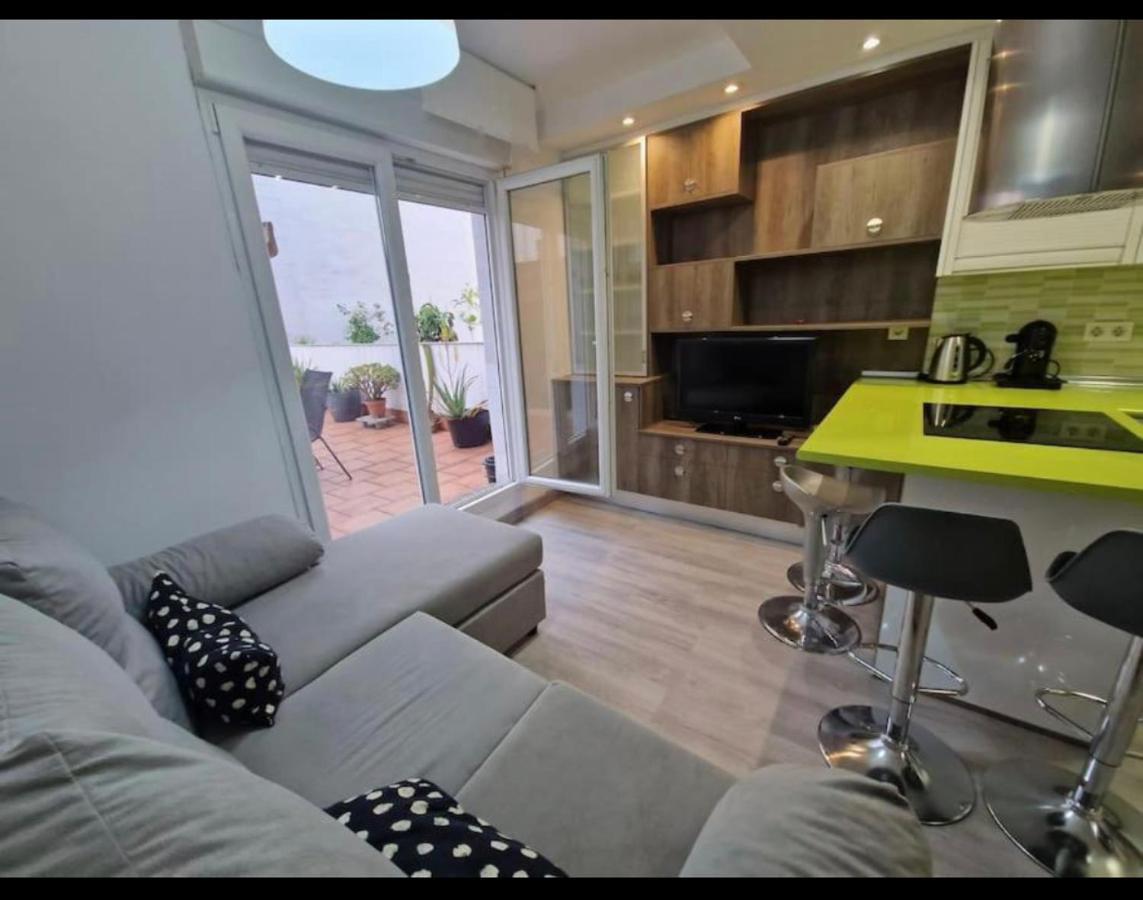 Apartamento Con Terraza Y Parking خيخون الغرفة الصورة